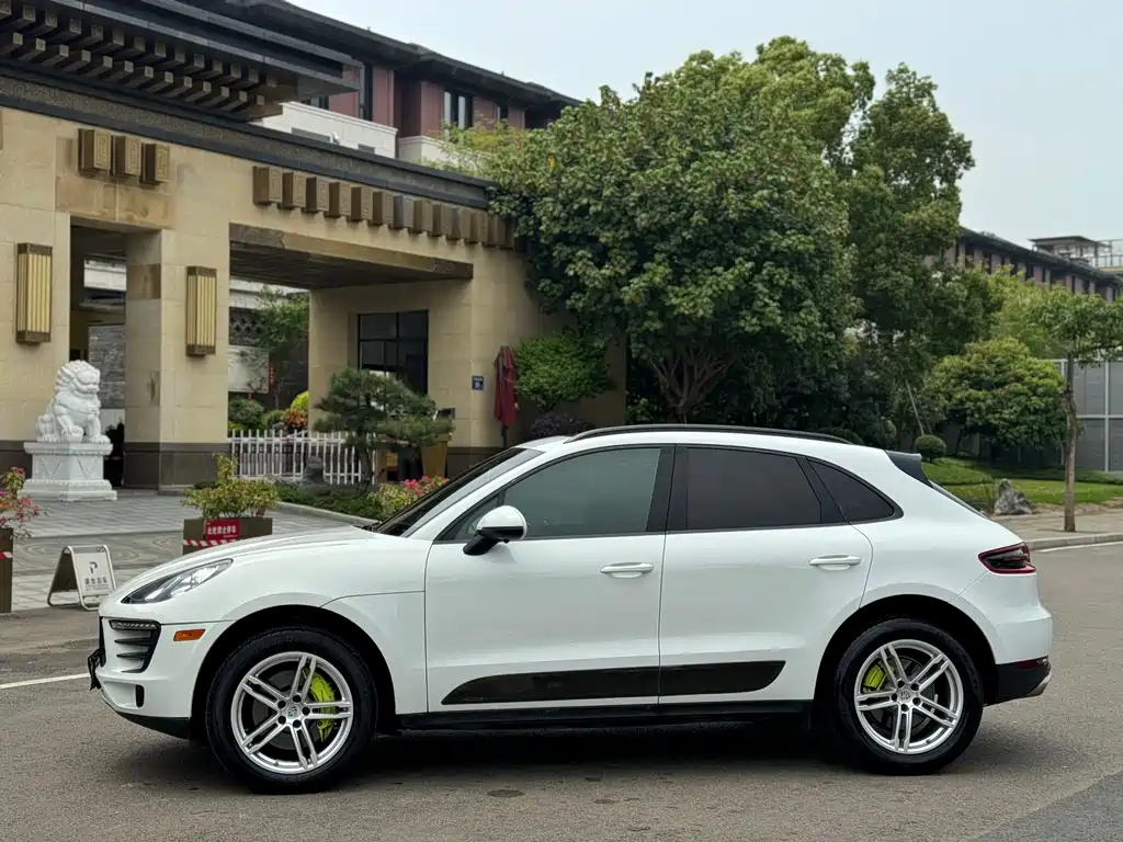 Porsche Macan 2015 — фото 13