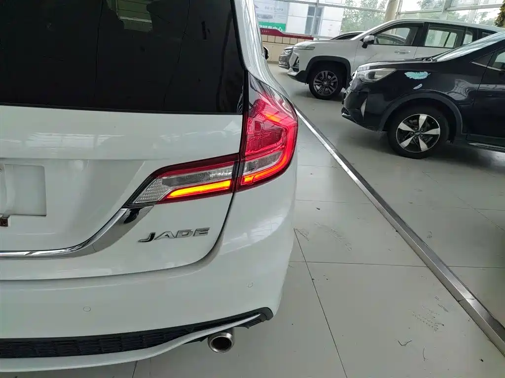 Honda Jade 2017 — фото 8