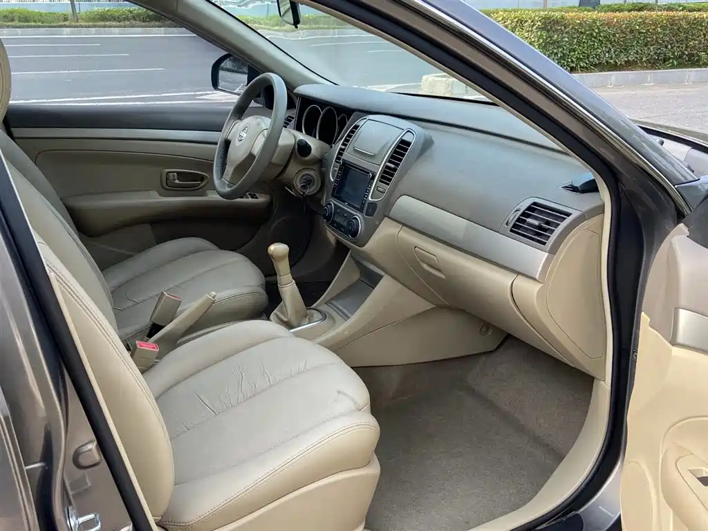 Nissan Sylphy 2013 — фото 6