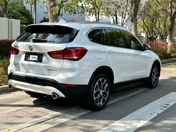 BMW X1 2022 — фото 9