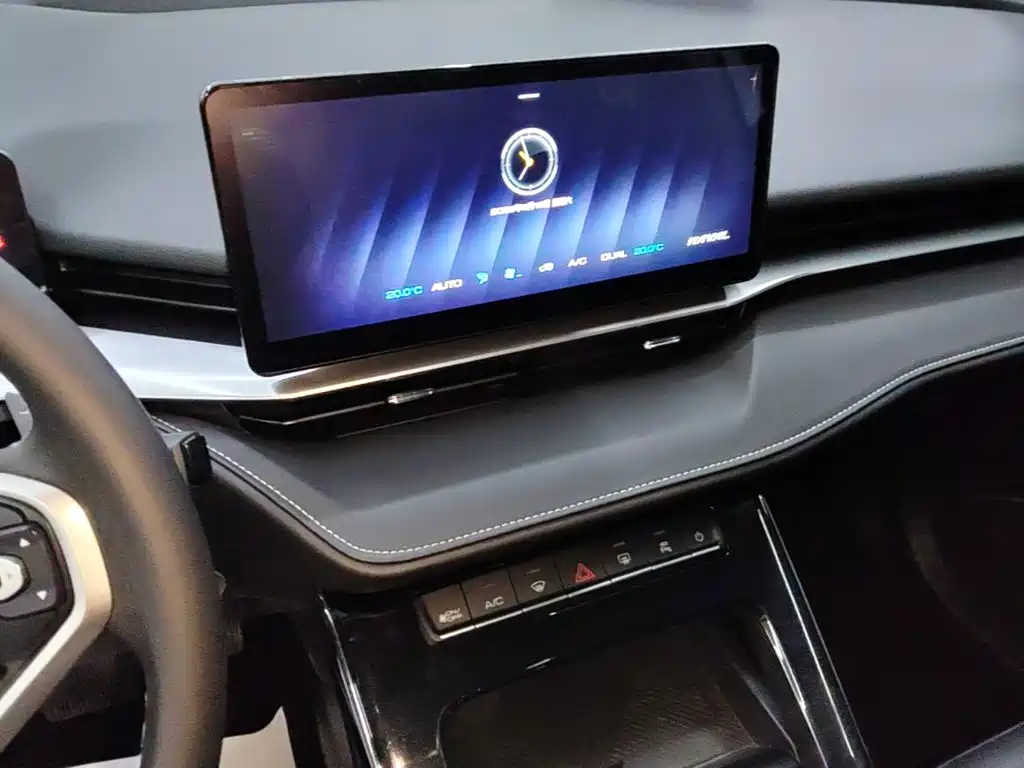 Haval H6 2023 — фото 13