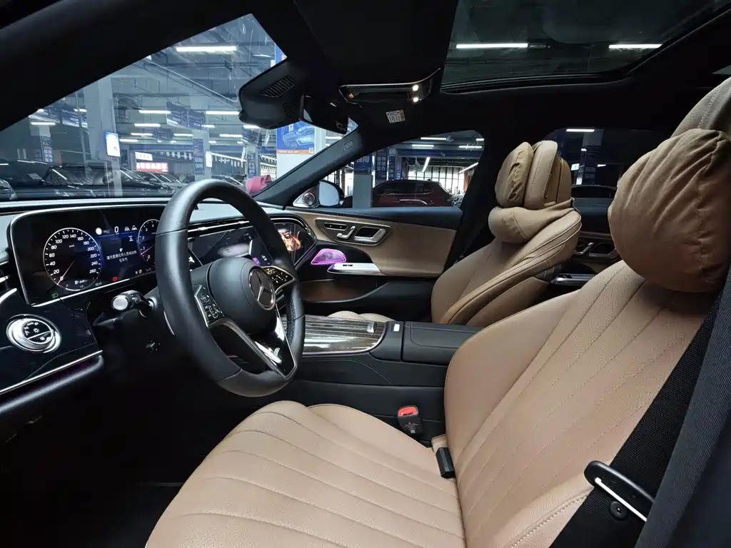 Mercedes-Benz E-Class 2024