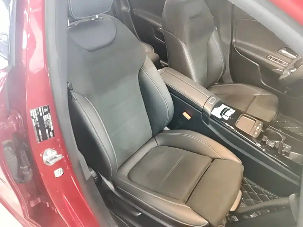 Mercedes-Benz A-Class 2020 — фото 25