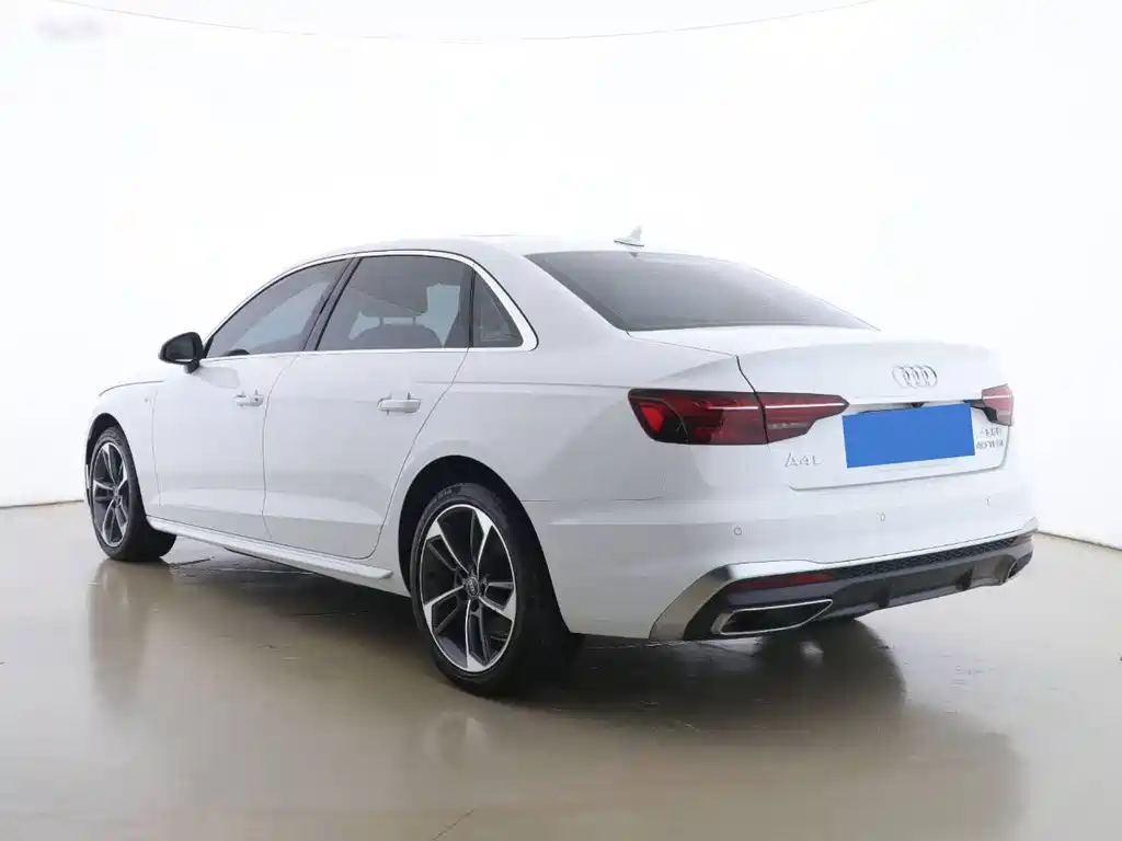 Audi A4L 2023