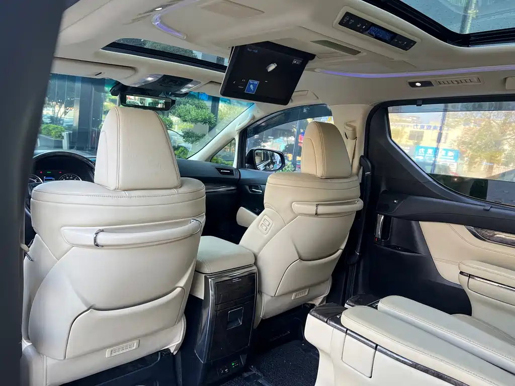Toyota Vellfire 2020 — фото 6