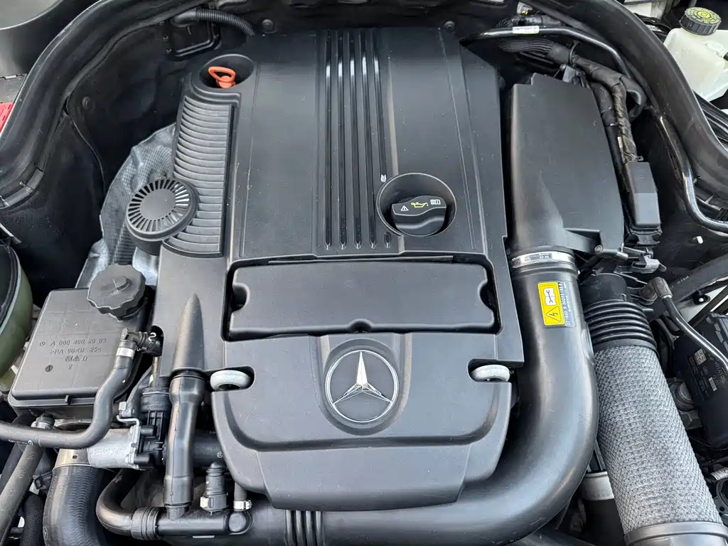 Mercedes-Benz C-Class 2011 — фото 21