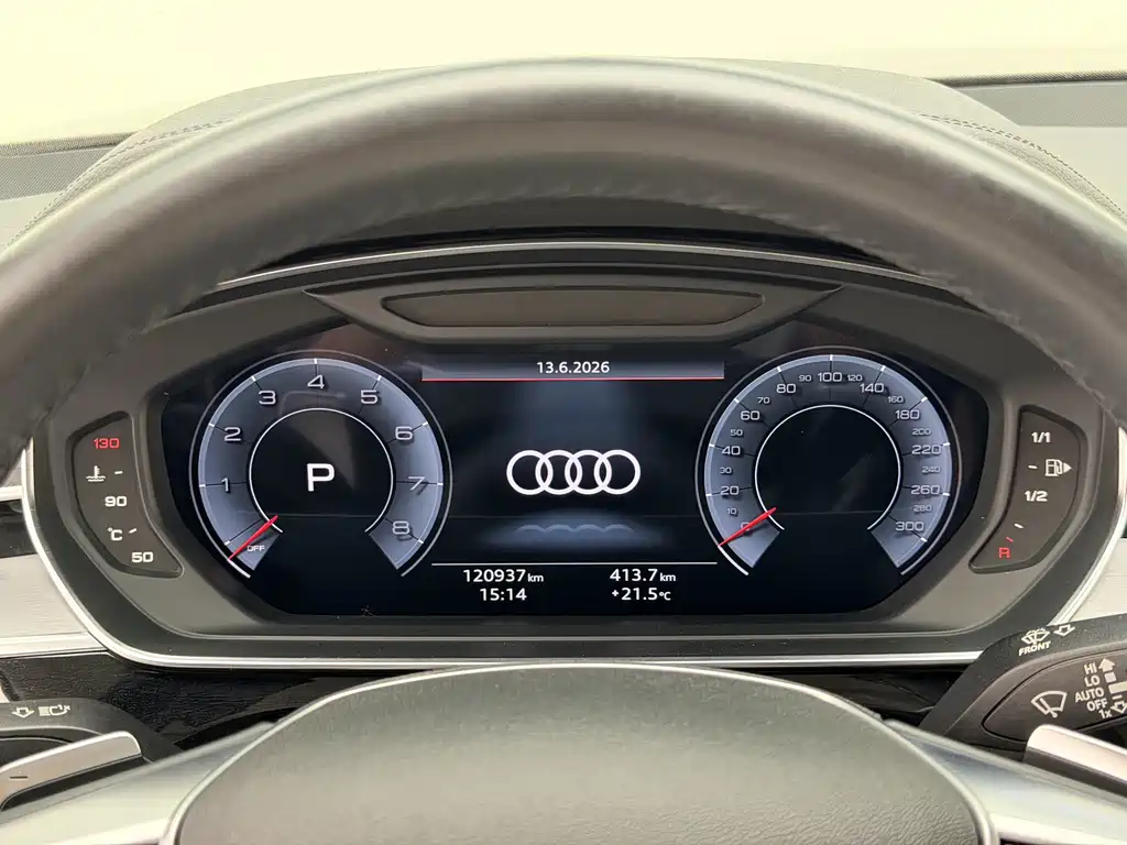 Audi A8 2021 — фото 15