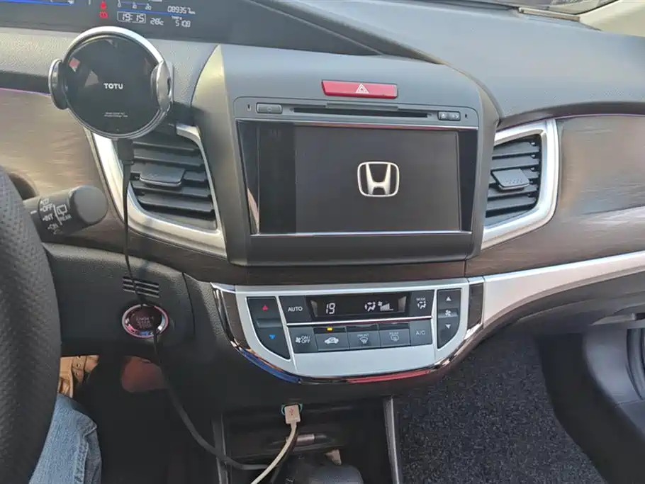 Honda Jade 2015 — фото 13
