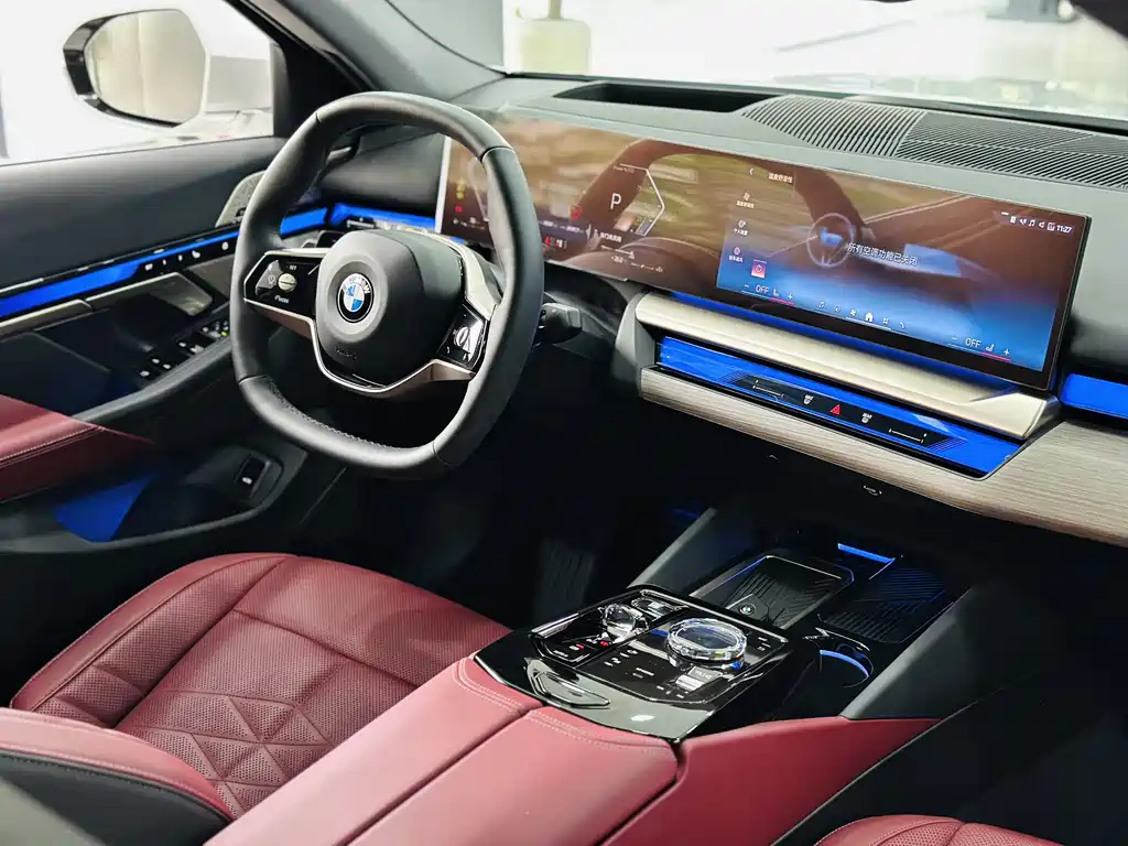 BMW 5 Series 2024 — фото 14