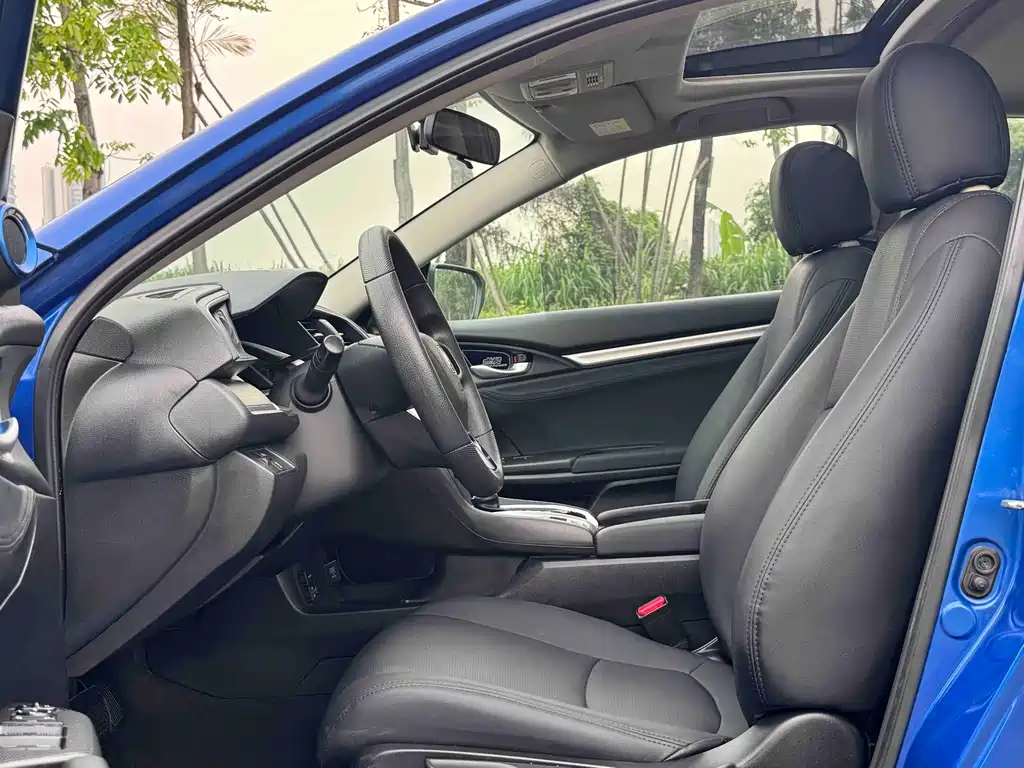 Honda Civic 2017 — фото 10
