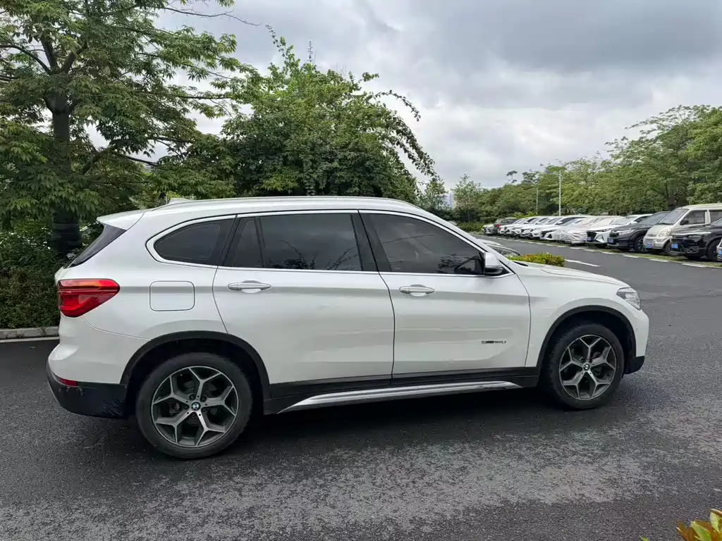 BMW X1 2018 — фото 3