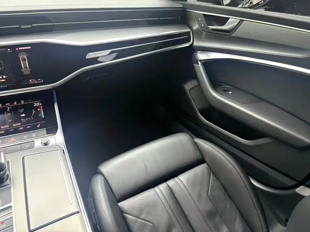 Audi A7 2021 — фото 10