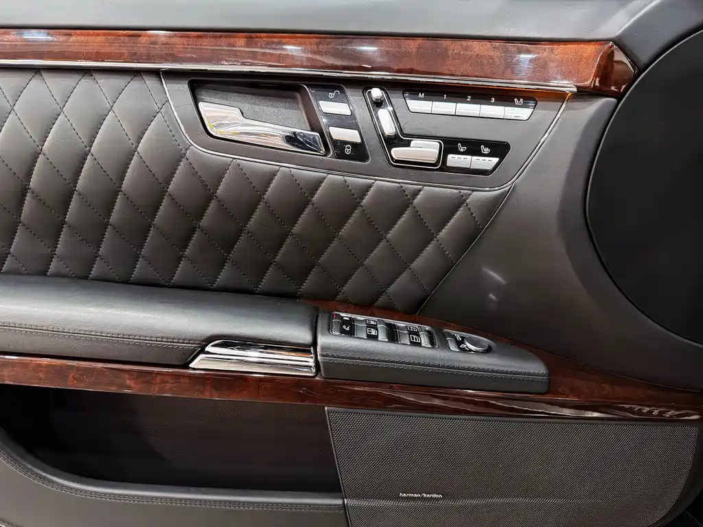 Mercedes-Benz S-Class AMG 2008 — фото 17
