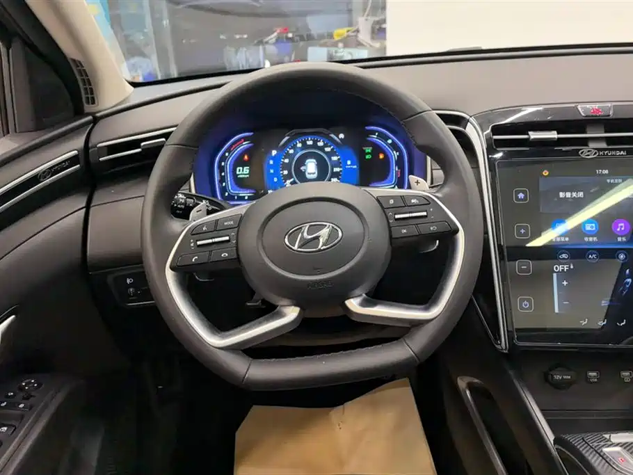 Hyundai Tucson 2023 — фото 14