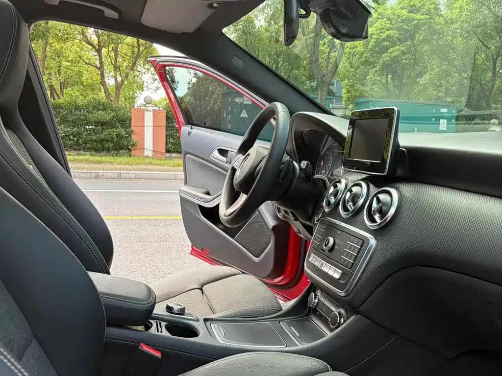 Mercedes-Benz A-Class 2018
