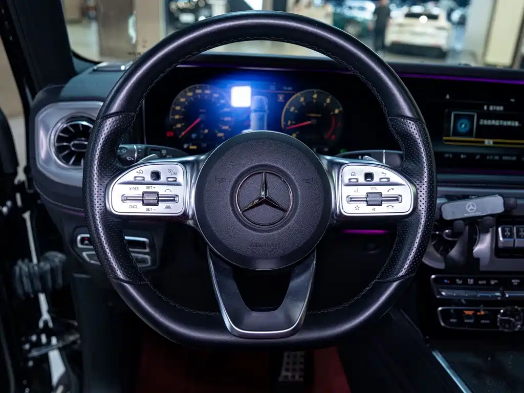 Mercedes-Benz G-Class 2022 — фото 11