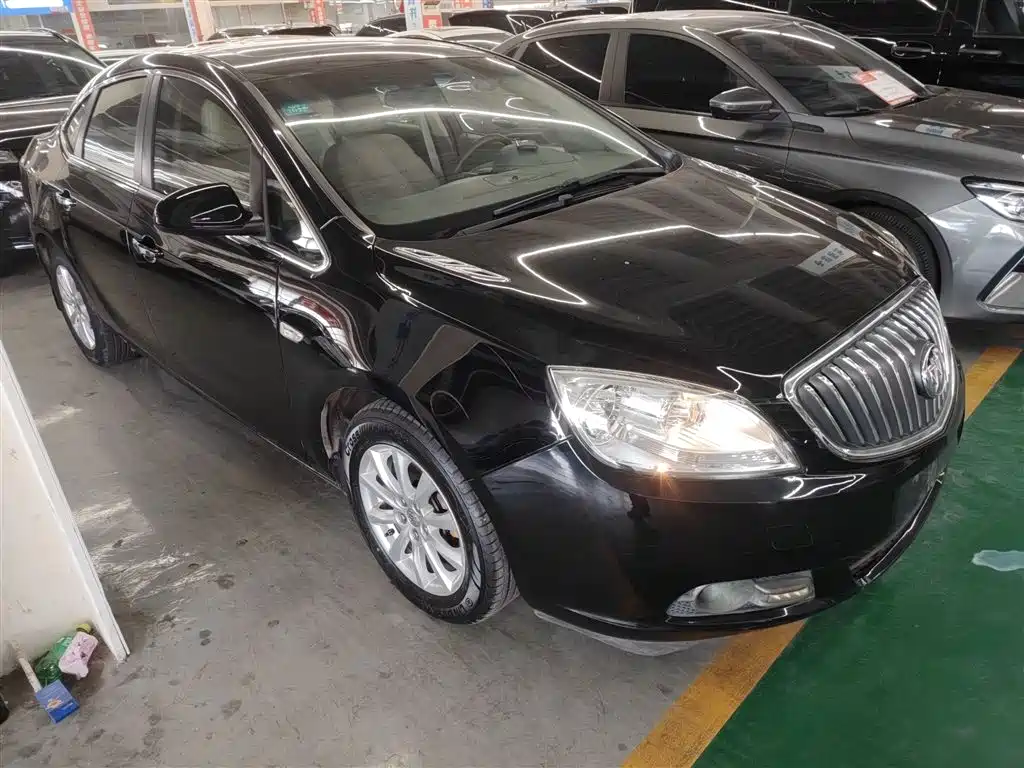 Buick Excelle 2014 — фото 4