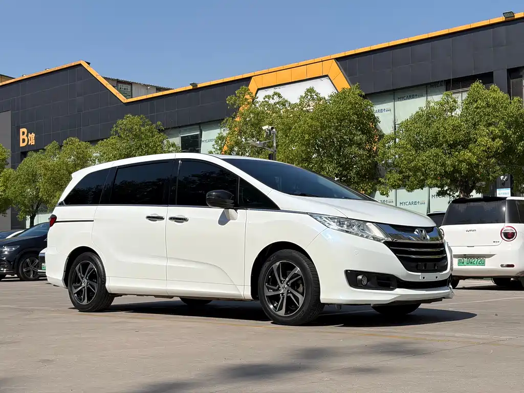 Honda Odyssey 2018 — фото 3