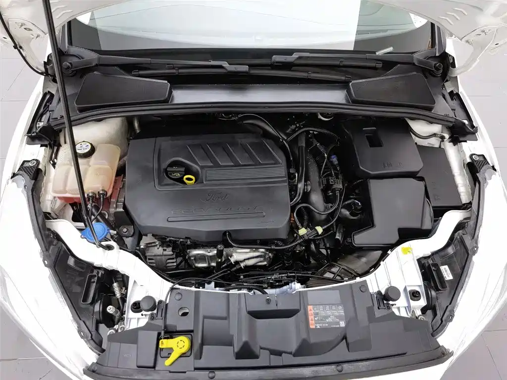 Ford Focus 2015 — фото 6