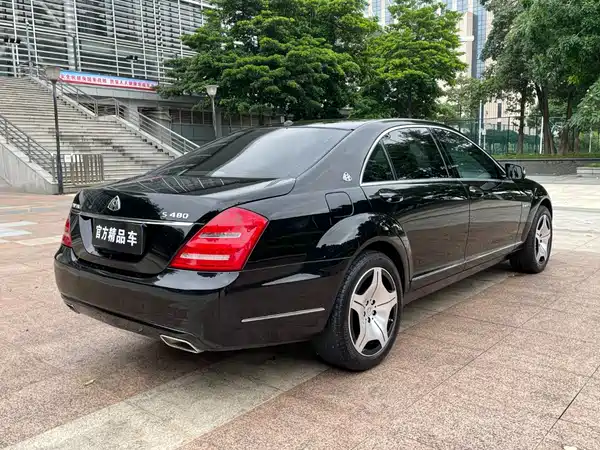 Mercedes-Benz S-Class 2013
