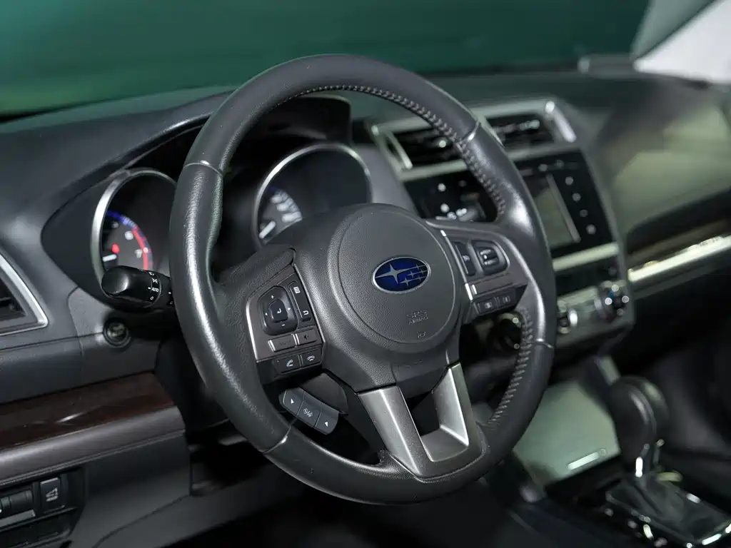 Subaru Outback 2015 — фото 17