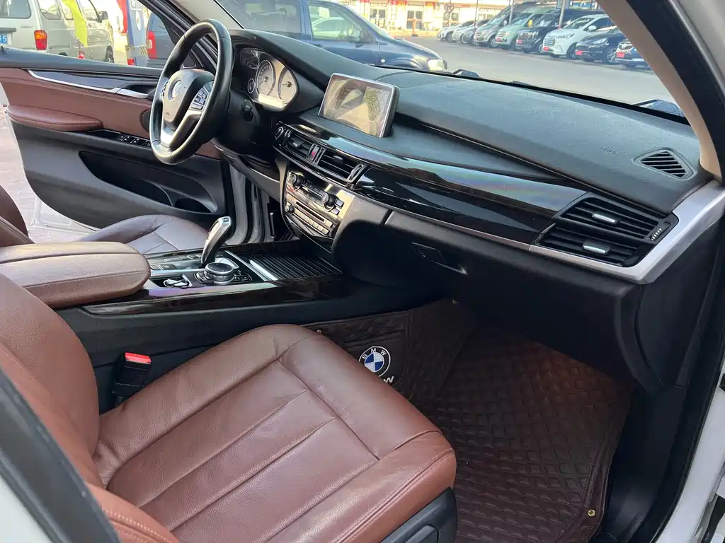 BMW X5 2015 — фото 12