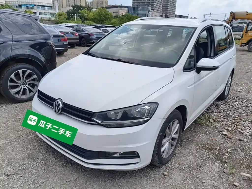 Volkswagen Touran 2016