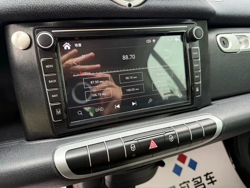 smart fortwo 2014 — фото 12