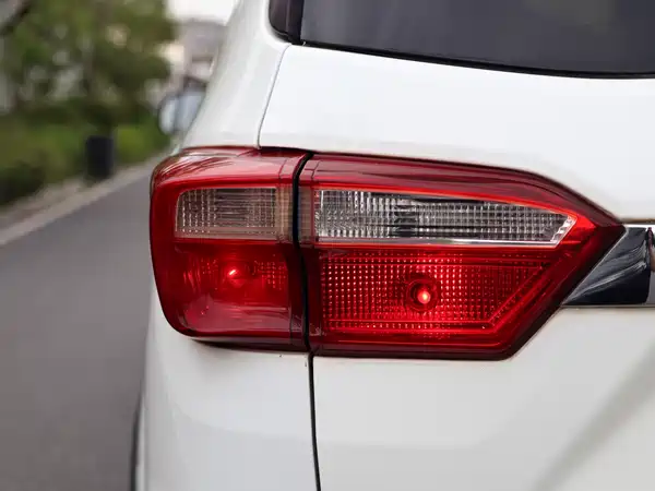 BAIC Huansu S3 2016