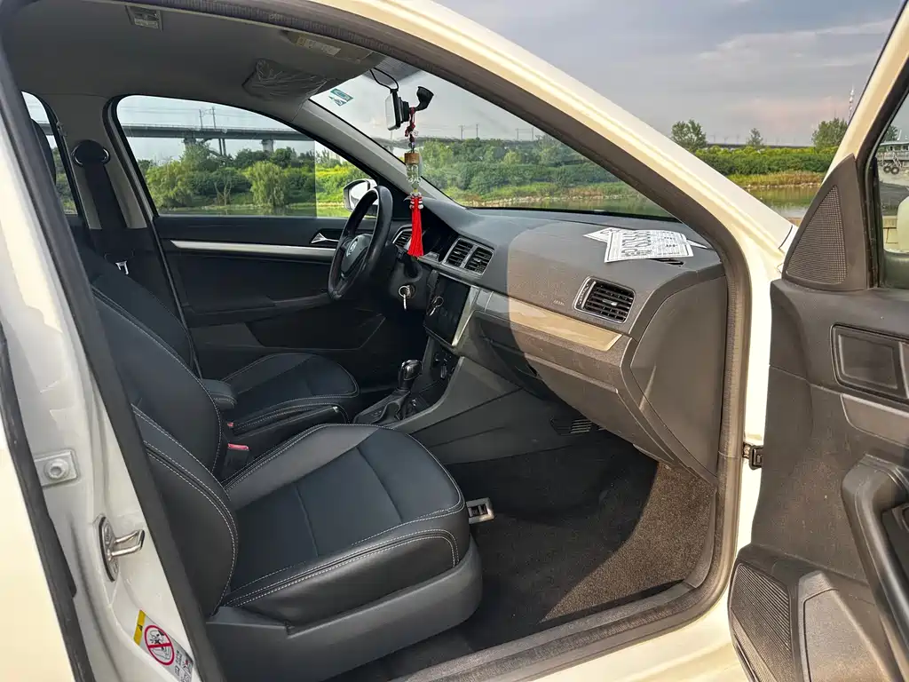 Volkswagen Gran Lavida 2017 — фото 11
