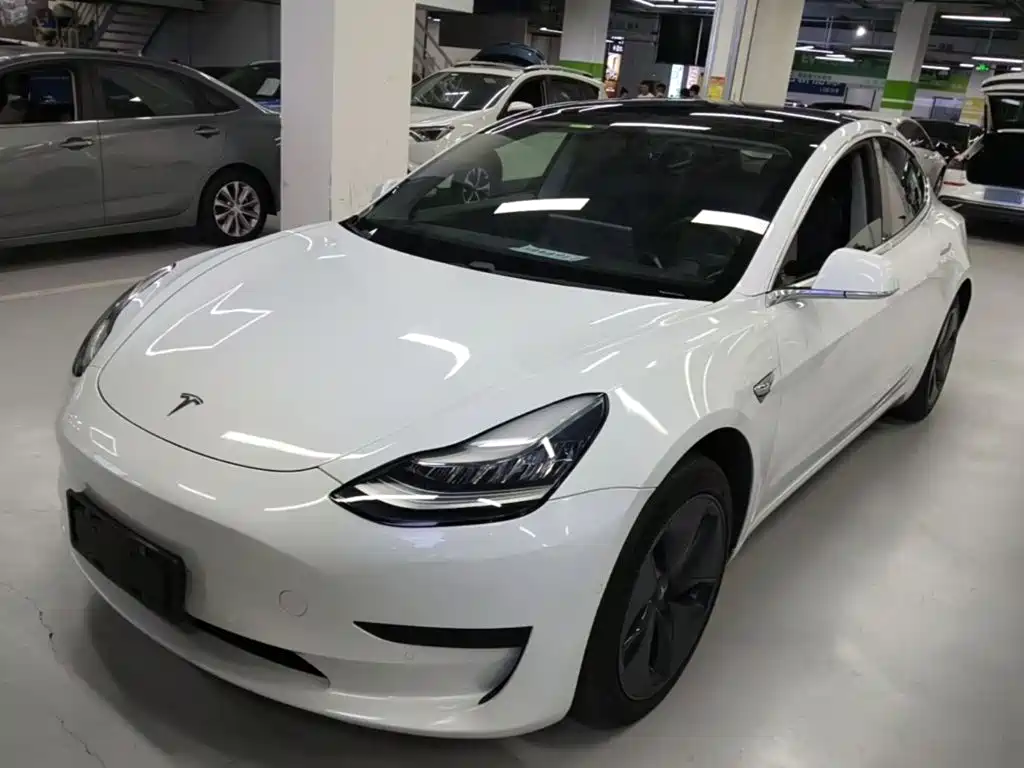 Tesla Model 3 2020 — фото 2