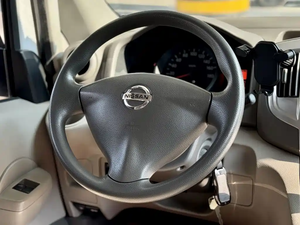 Nissan NV200 2018 — фото 11