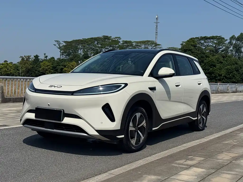 BYD Sealion 05 EV 2025 — фото 1