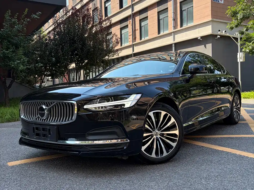 Volvo S90 2024 — фото 1