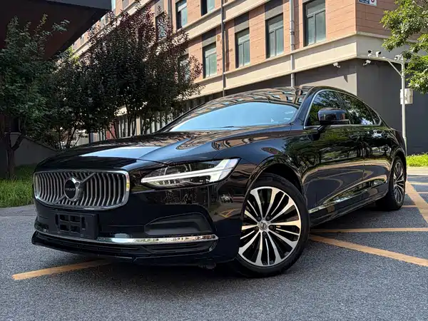 Volvo S90 2024