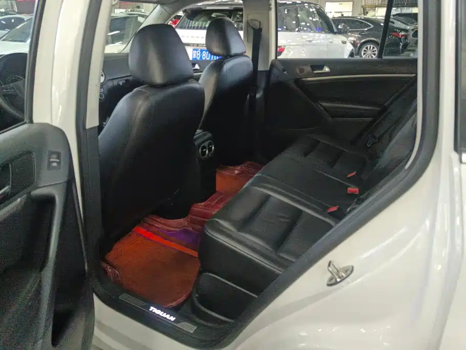 Volkswagen Tiguan 2015 — фото 11