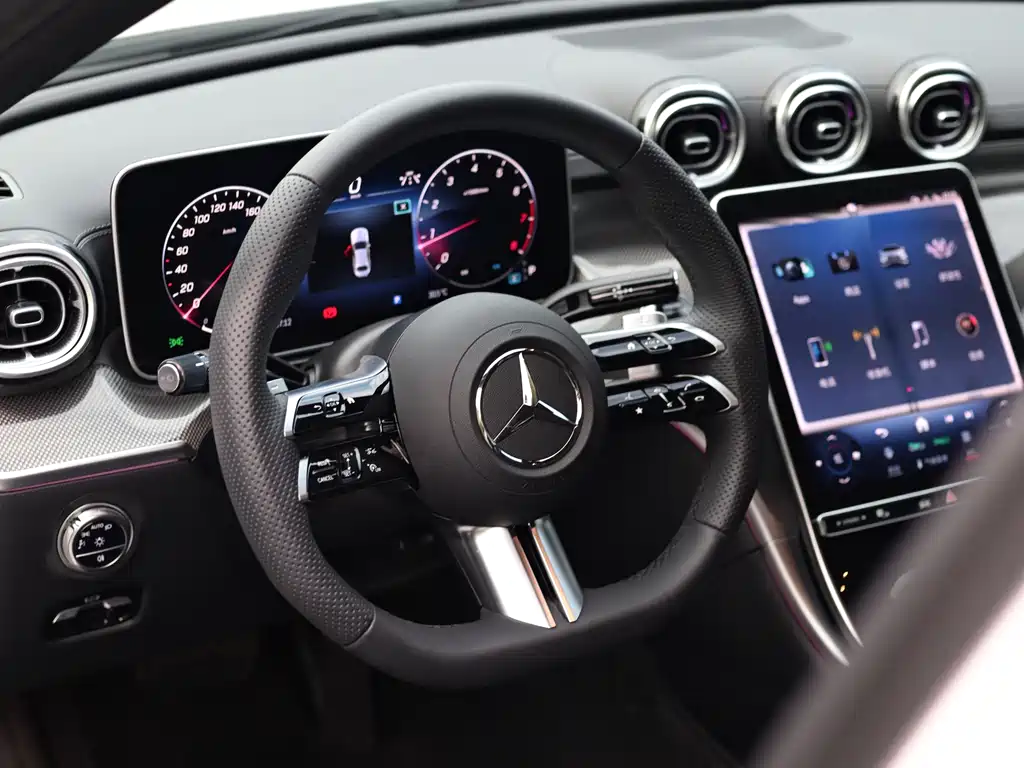 Mercedes-Benz C-Class 2024 — фото 23