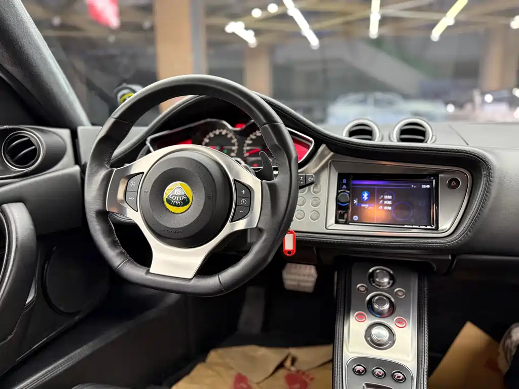 Lotus Evora 2019 — фото 12