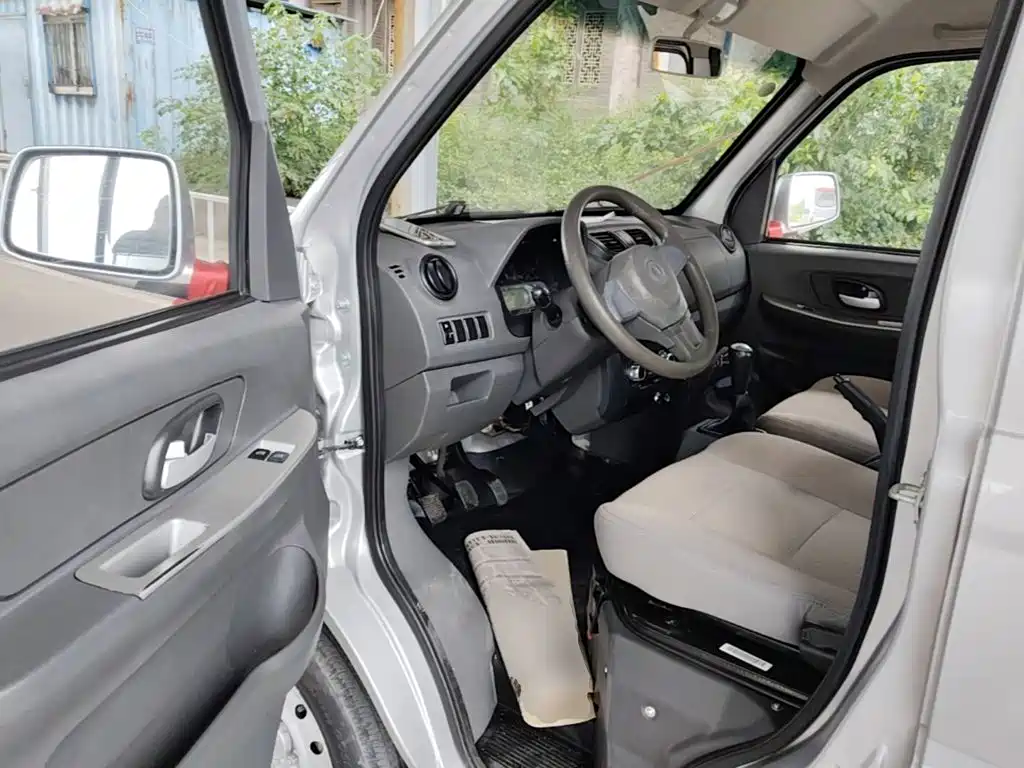 Dongfeng Xiaokang C32 2020 — фото 16