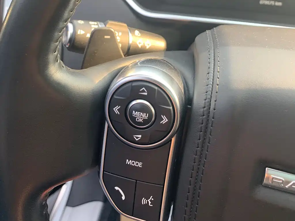 Land Rover Range Rover 2018 — фото 27