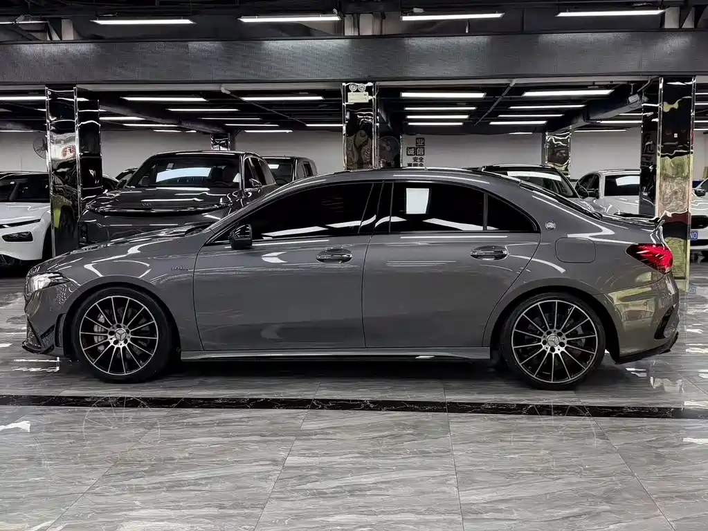 Mercedes-Benz A-Class AMG 2023 — фото 4