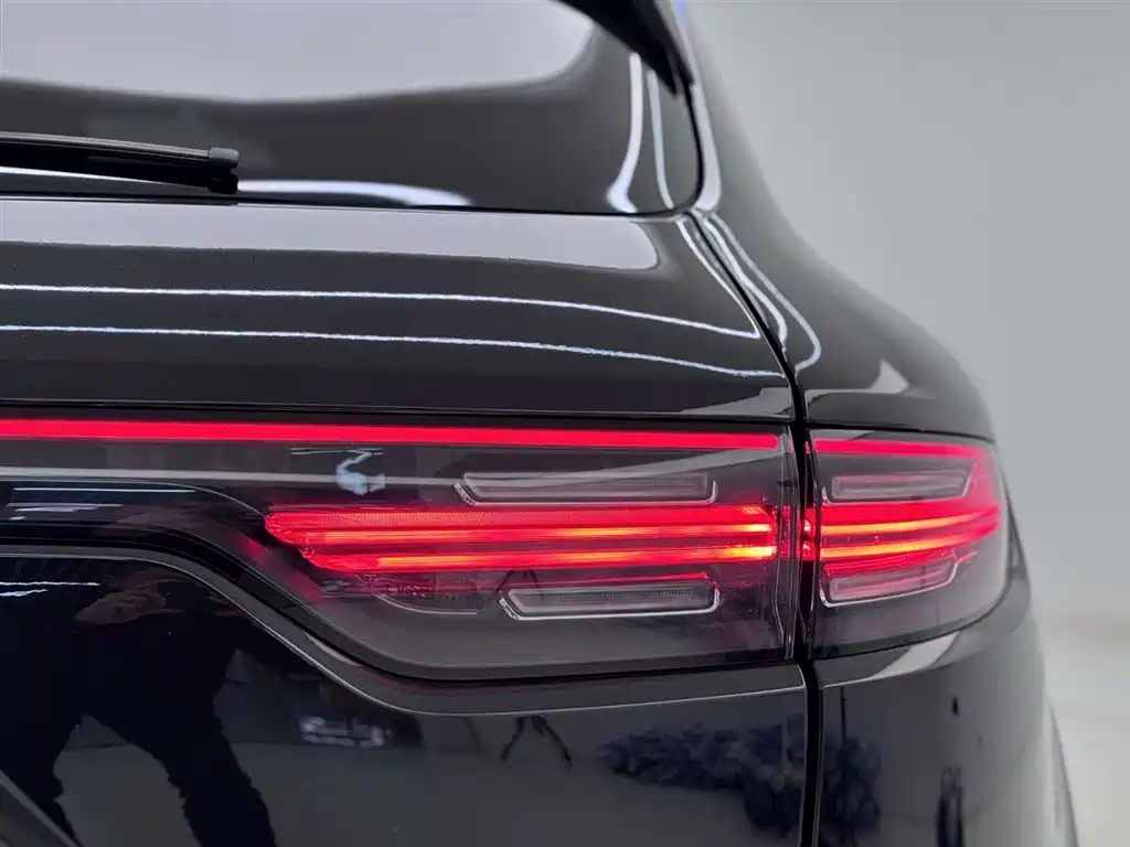 Porsche Cayenne 2019 — фото 5