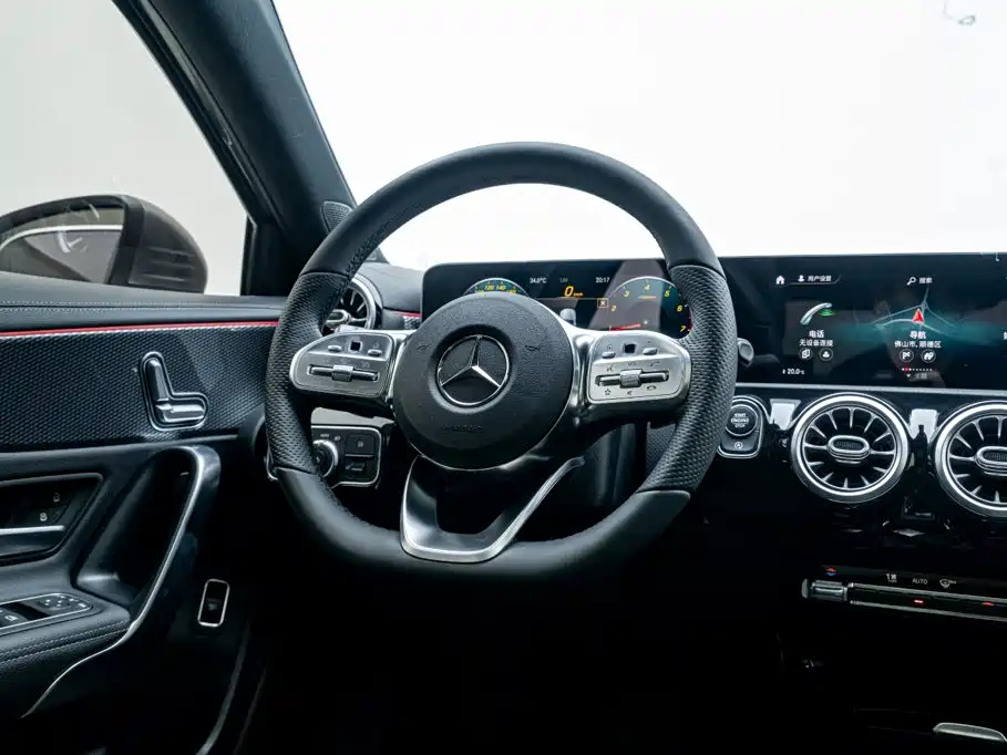 Mercedes-Benz A-Class 2020 — фото 19