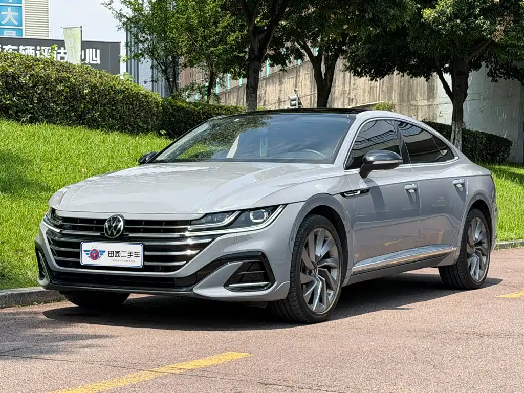 Volkswagen CC 2022 — фото 1