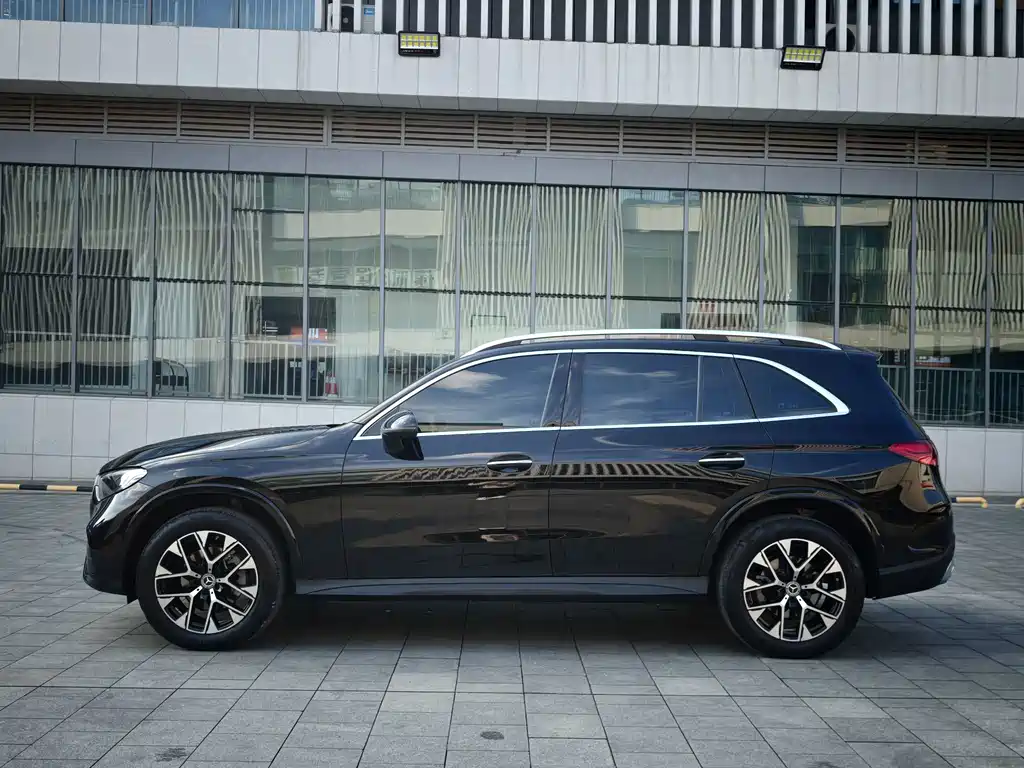 Mercedes-Benz GLC 2024