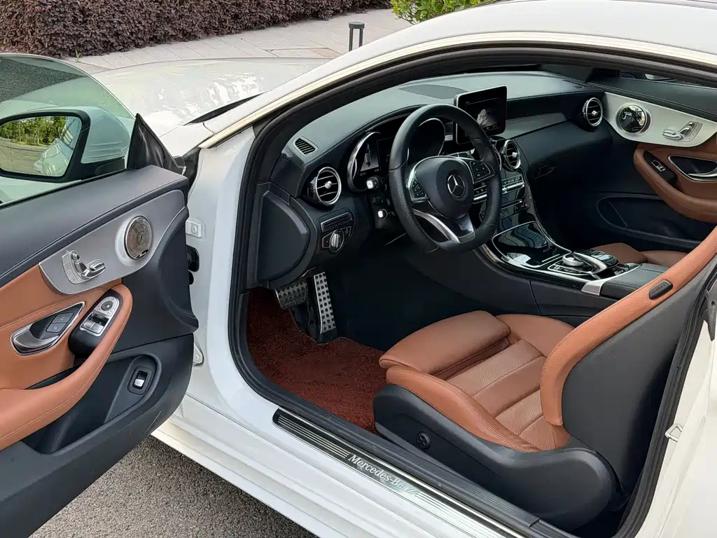 Mercedes-Benz C-Class 2017 — фото 15