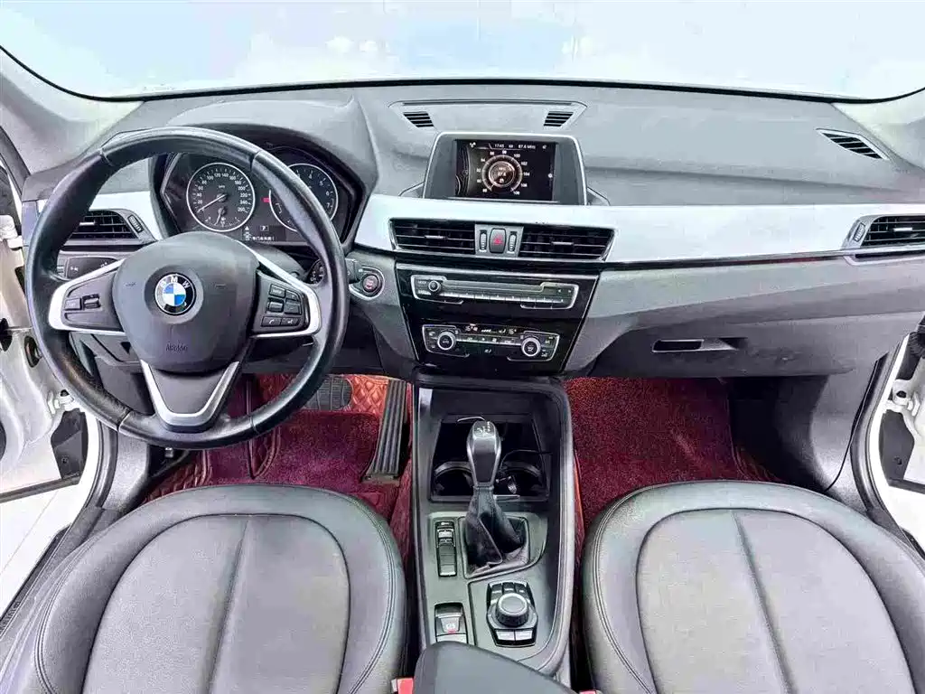 BMW X1 2017 — фото 9
