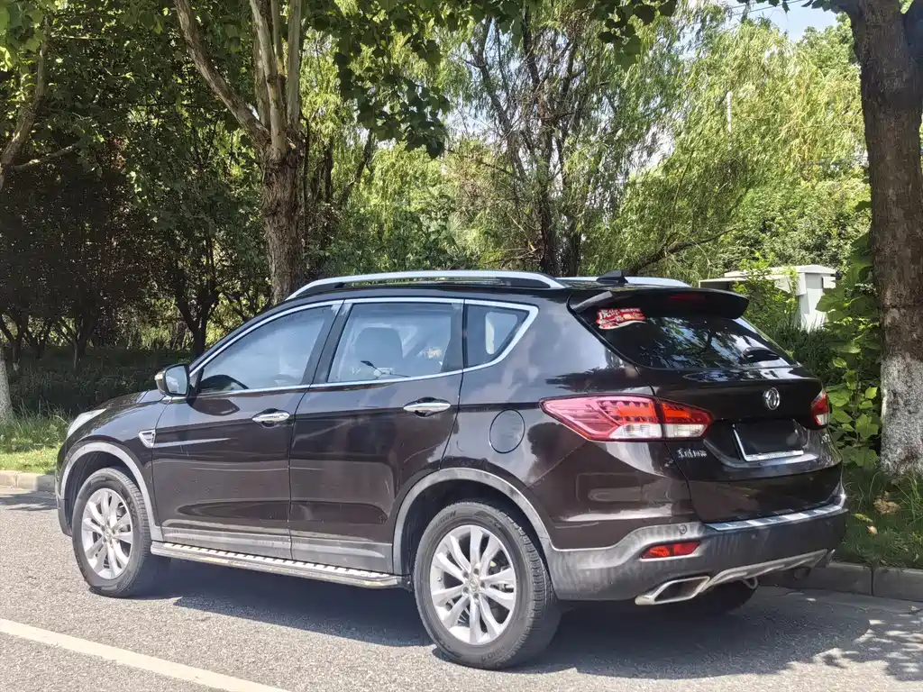 Dongfeng Fengshen AX7 2015 — фото 6