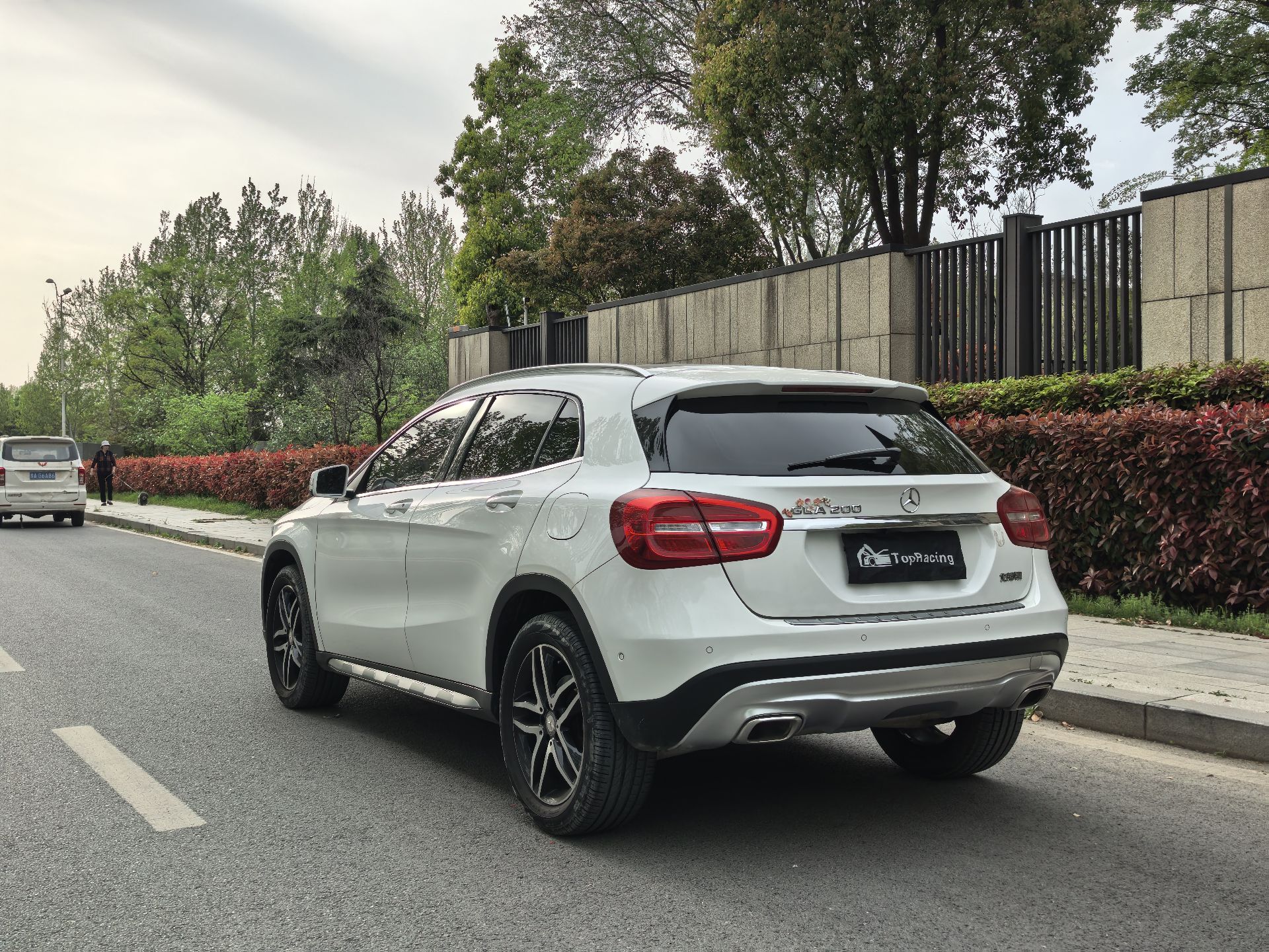 Mercedes-Benz GLA 2016 — фото 7