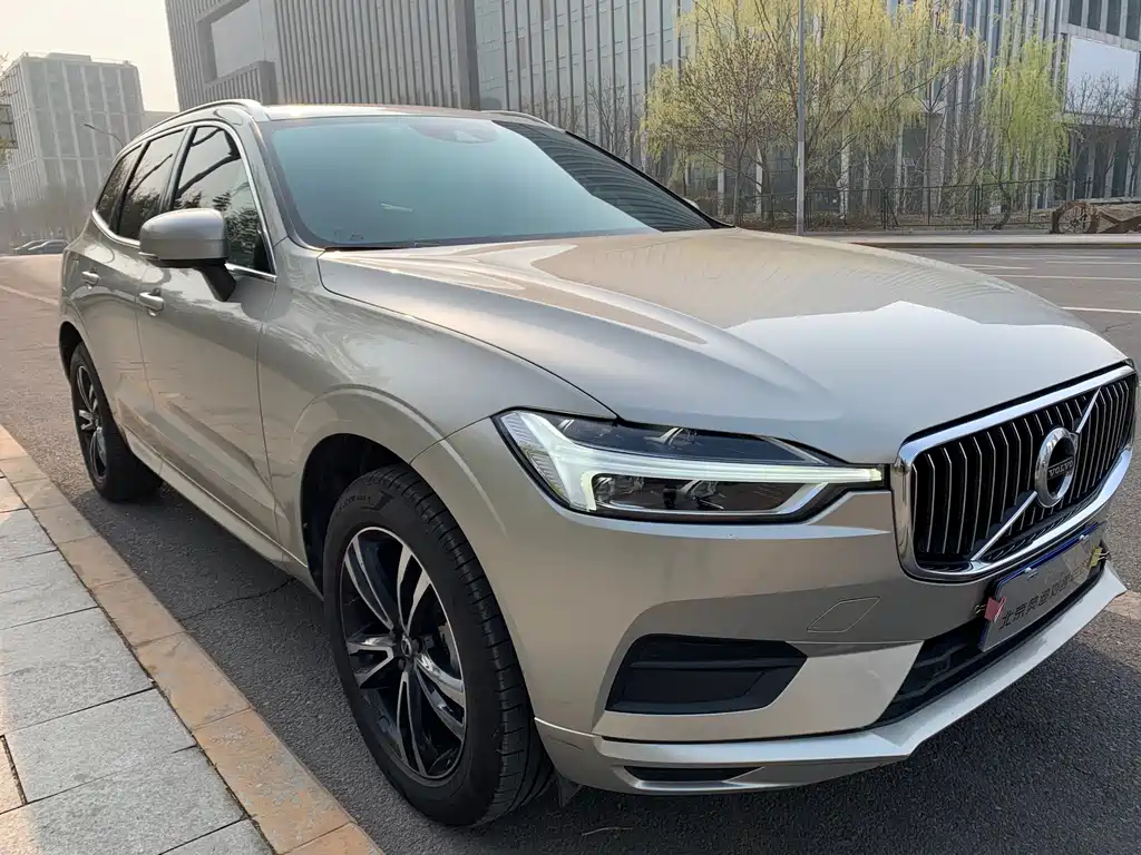 Volvo XC60 2018 — фото 3
